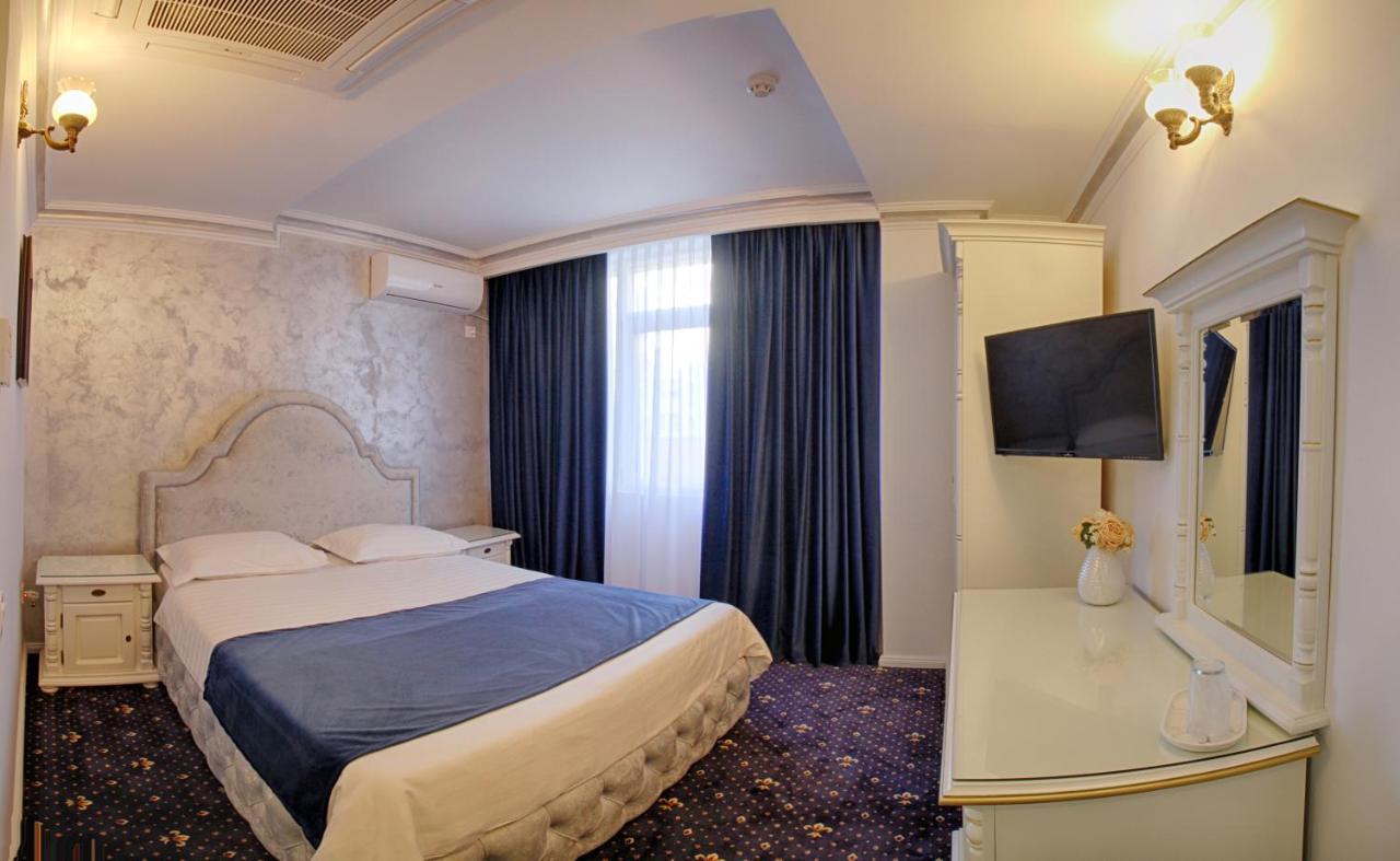 Hotel Central Слобозия Экстерьер фото
